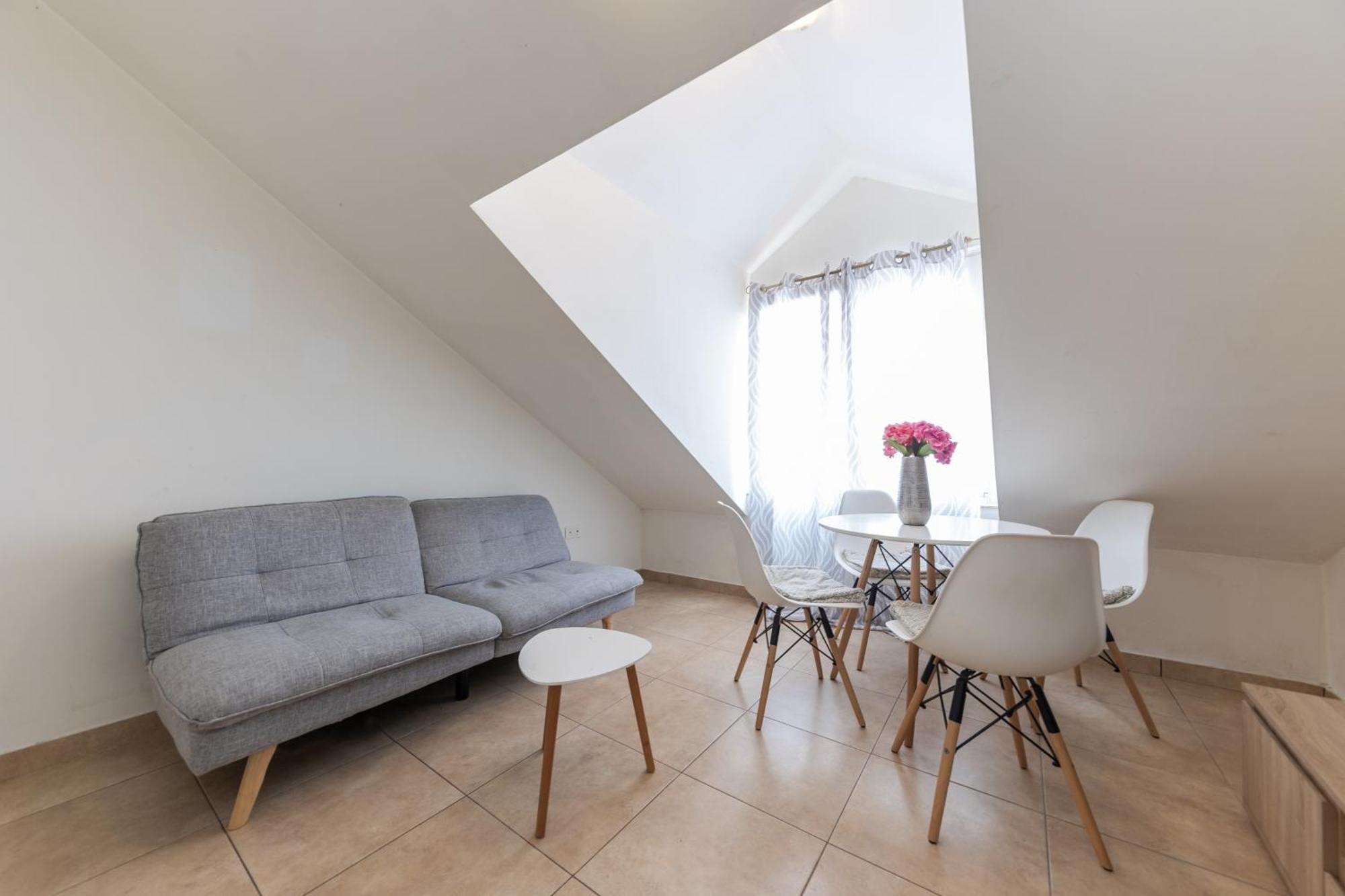 House Niko M With 6 Apartments Split Bagian luar foto